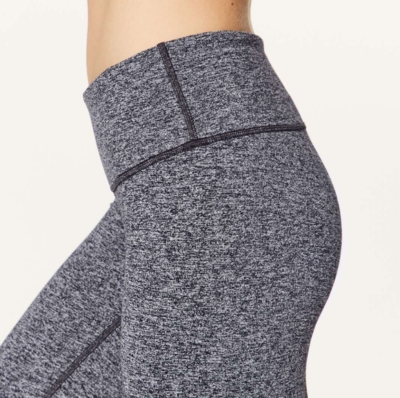 Lululemon Wunder Under Tight - Picture 4 of 12